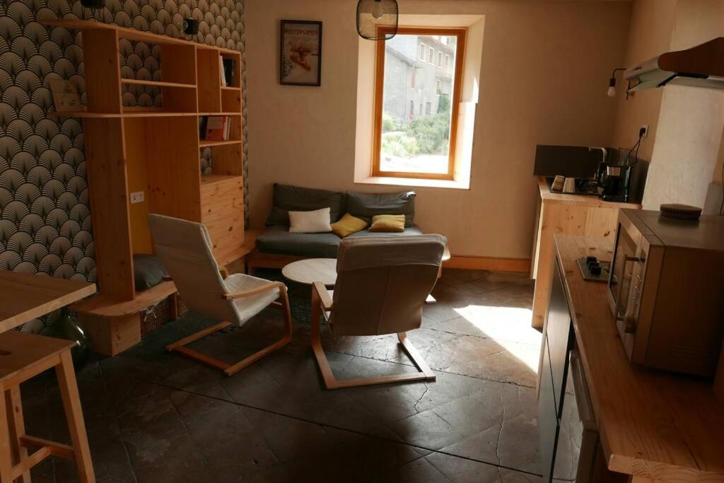 Joli appartement confortable rénové style cosy Saint-Martin-de-la-Porte Extérieur photo